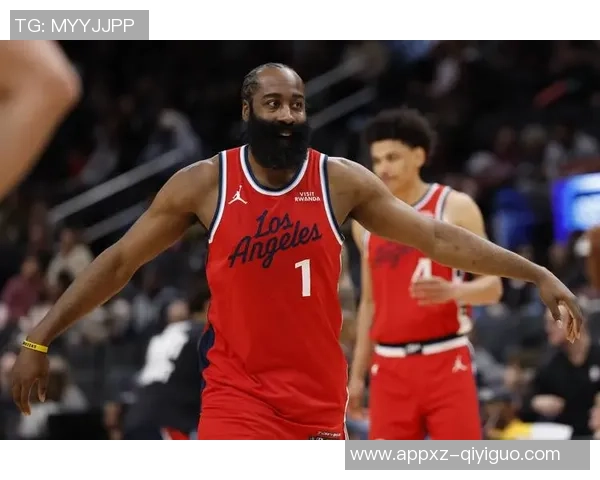 快船防守漏洞频现本赛季17场比赛中9次失分超过120分